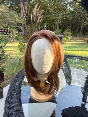 Women's Layered Synthetic Wig in Auburn